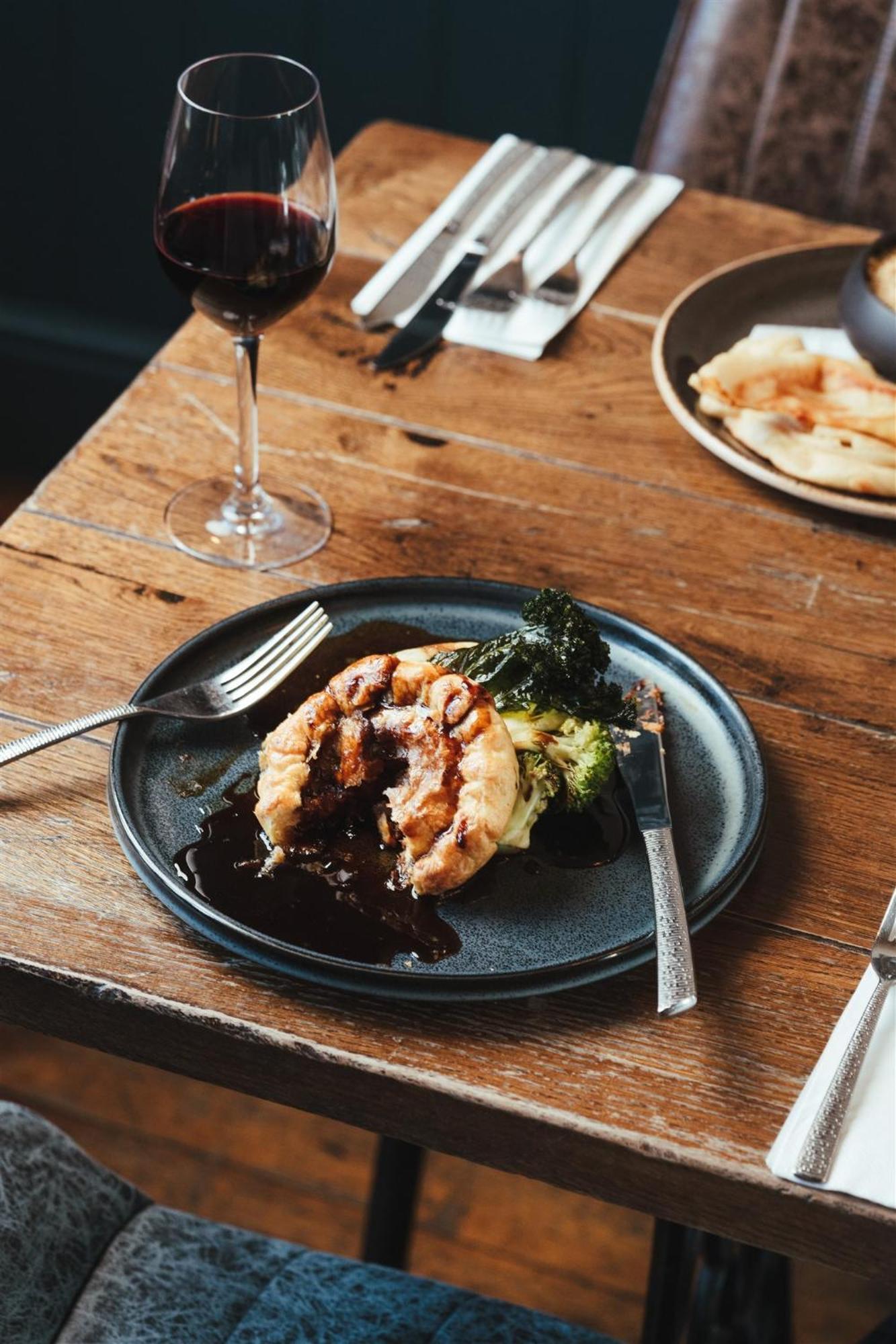The White Hart Wadhurst ภายนอก รูปภาพ